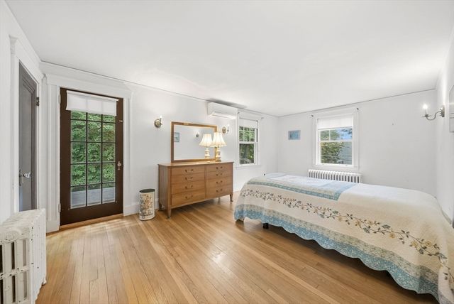 200 Harvard Cir, Newton, MA 02460