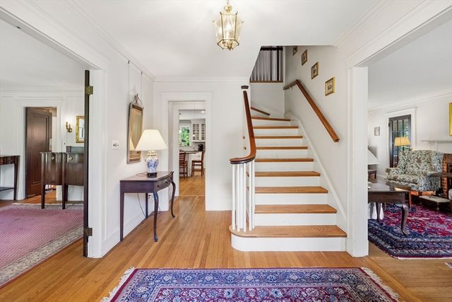 200 Harvard Cir, Newton, MA 02460