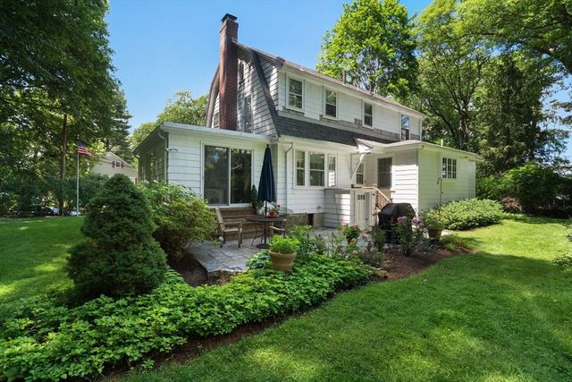 200 Harvard Cir, Newton, MA 02460