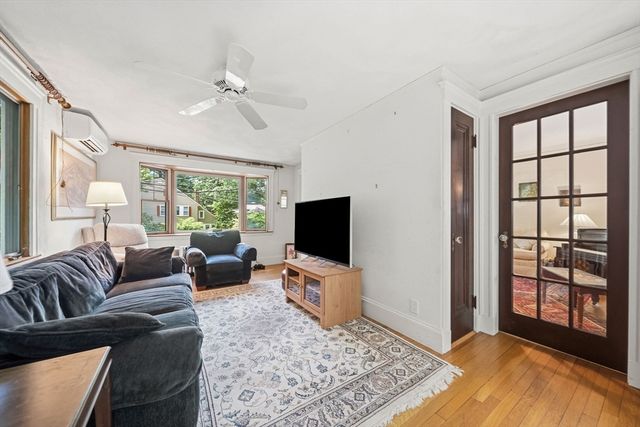 200 Harvard Cir, Newton, MA 02460
