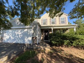 8 Duck Pond Court, Durham, NC 27703