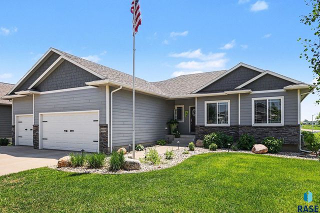 8009 W Yale St Street, Sioux Falls, SD 57106