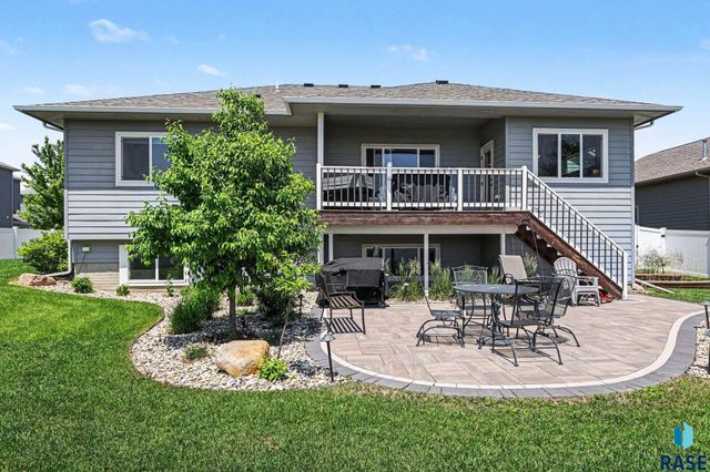 8009 W Yale St Street, Sioux Falls, SD 57106