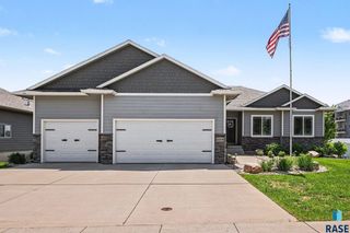 8009 W Yale St Street, Sioux Falls, SD 57106