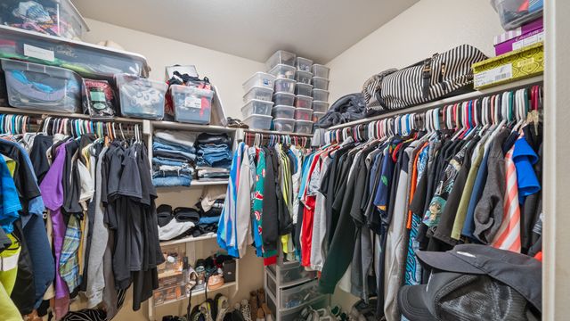 1822 Brookwood Drive, Terrell, TX 75160