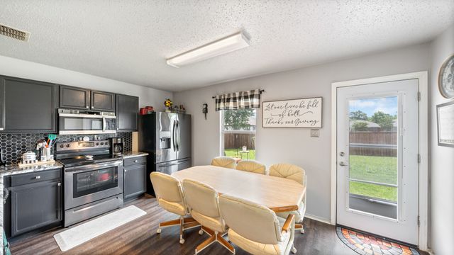 1822 Brookwood Drive, Terrell, TX 75160