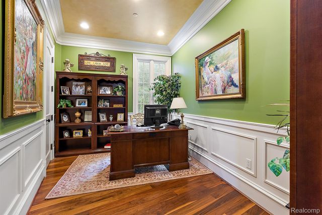 10399 LAKESHORE Drive E, Goodrich Vlg, MI 48438