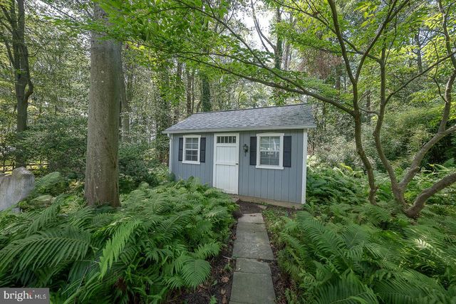 738 WOODCREST RD, Wayne, PA 19087
