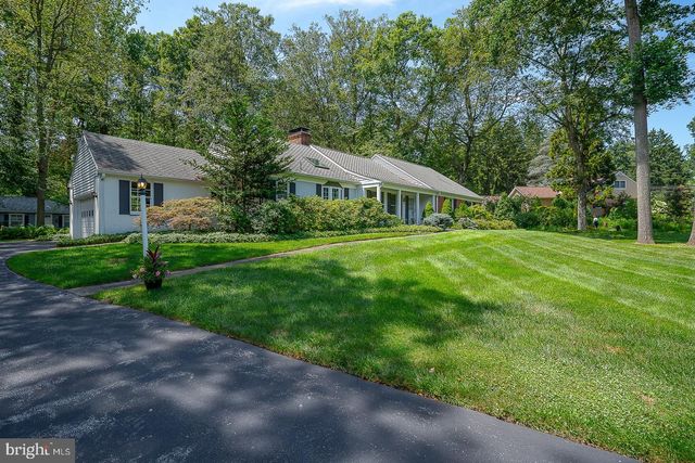 738 WOODCREST RD, Wayne, PA 19087
