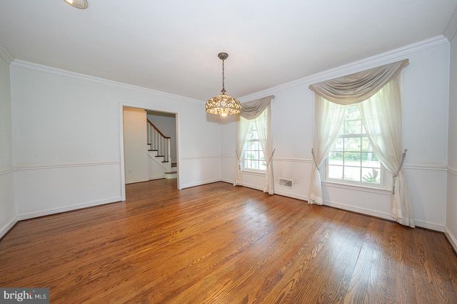 738 WOODCREST RD, Wayne, PA 19087
