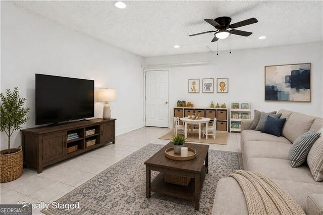 3833 Sunview Drive NW, Acworth, GA 30101