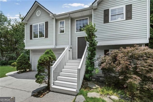 3833 Sunview Drive NW, Acworth, GA 30101
