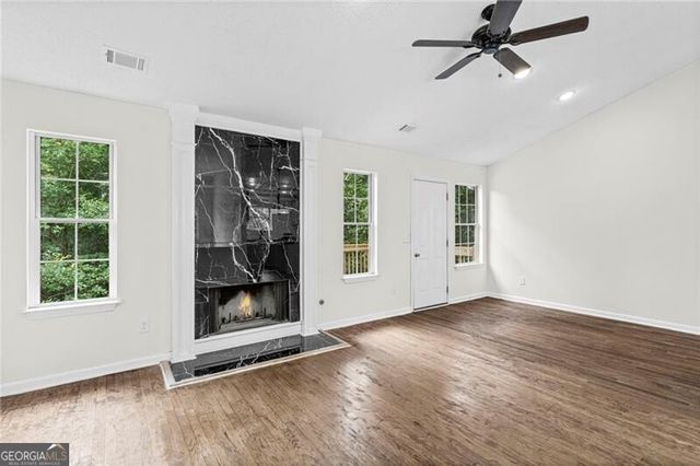 3833 Sunview Drive NW, Acworth, GA 30101