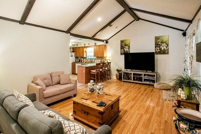 10 Sharondale Place, Maumelle, AR 72113