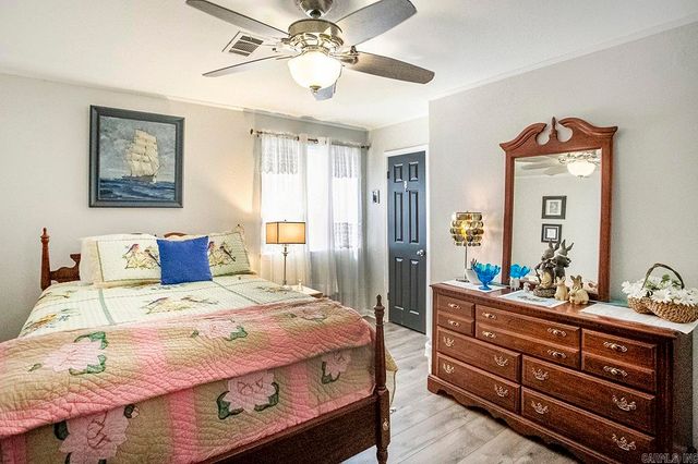 10 Sharondale Place, Maumelle, AR 72113