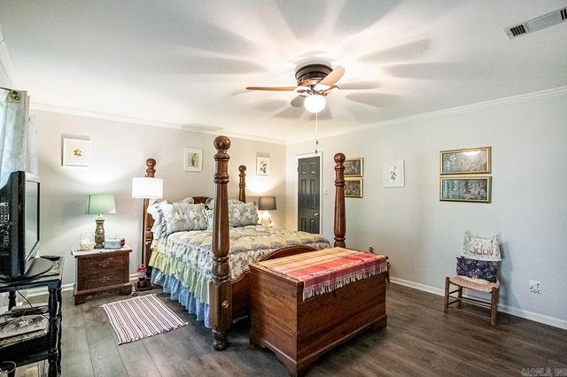 10 Sharondale Place, Maumelle, AR 72113