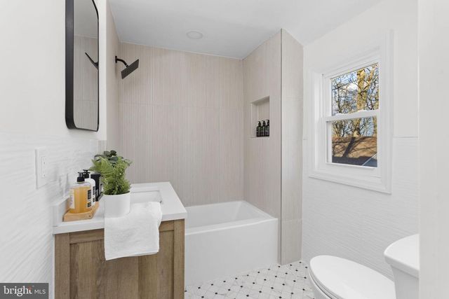 631 US HWY 206, Bordentown, NJ 08620