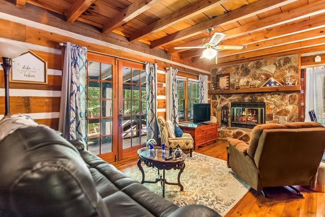111 Laurel Trail, Blue Ridge, GA 30513