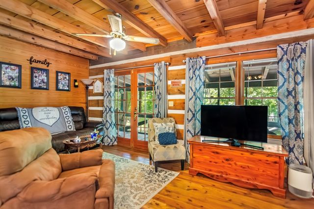 111 Laurel Trail, Blue Ridge, GA 30513