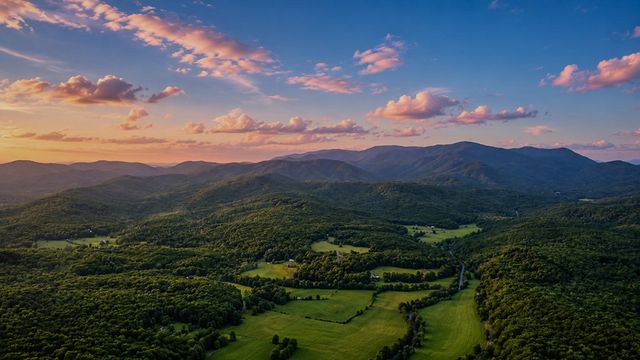 111 Laurel Trail, Blue Ridge, GA 30513