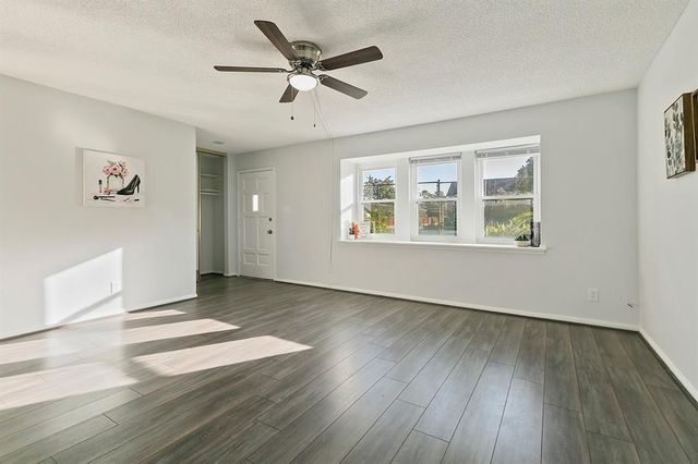 2324 Shadowdale Drive 294, Houston, TX 77043