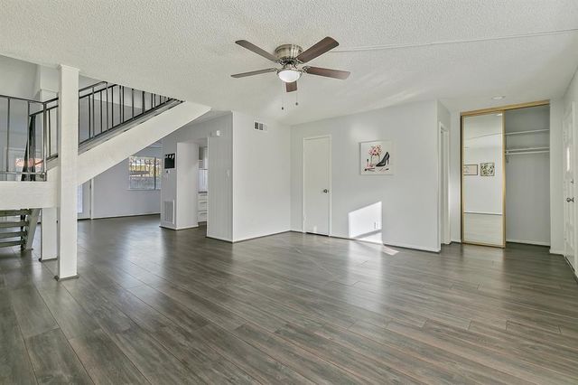 2324 Shadowdale Drive 294, Houston, TX 77043