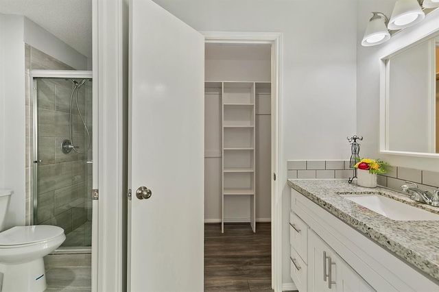 2324 Shadowdale Drive 294, Houston, TX 77043