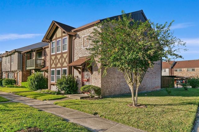 2324 Shadowdale Drive 294, Houston, TX 77043