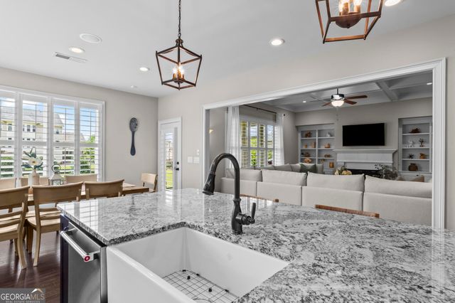 161 Sierra Circle, Woodstock, GA 30188