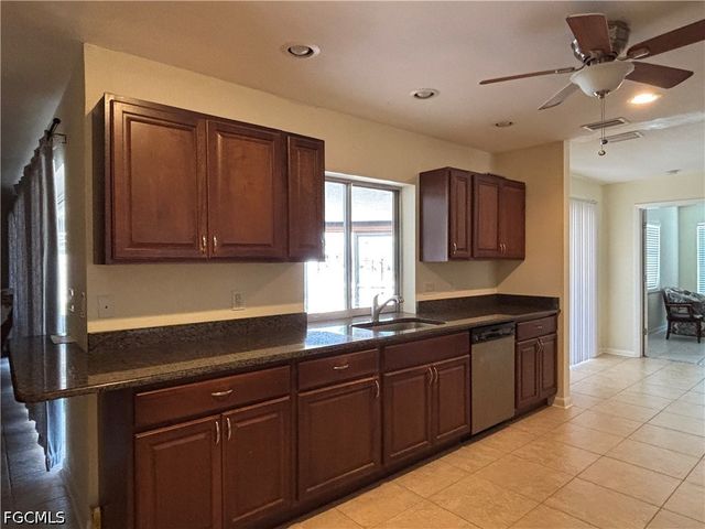 4472 Coronado PKWY, Cape Coral, FL 33904