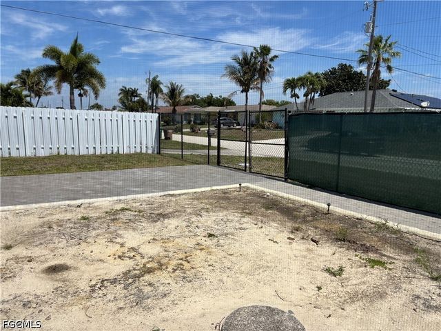 4472 Coronado PKWY, Cape Coral, FL 33904
