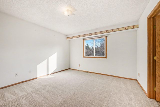 1508 84th Avenue N, Brooklyn Park, MN 55444