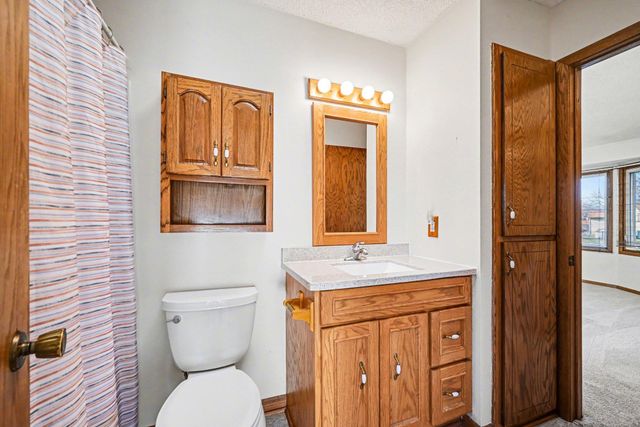 1508 84th Avenue N, Brooklyn Park, MN 55444