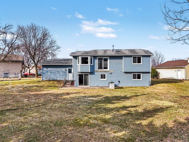 1508 84th Avenue N, Brooklyn Park, MN 55444