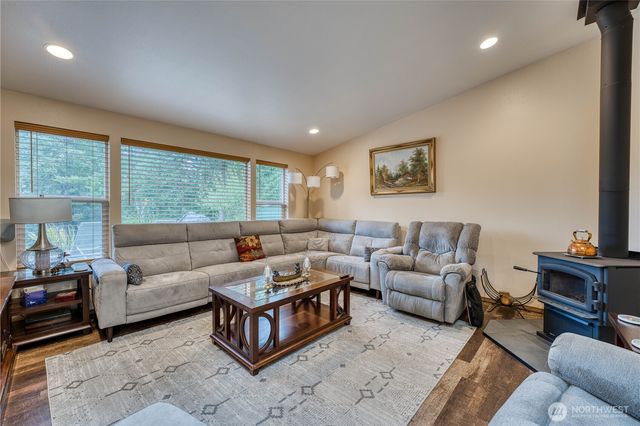 991 NE Hurd Road, Belfair, WA 98528