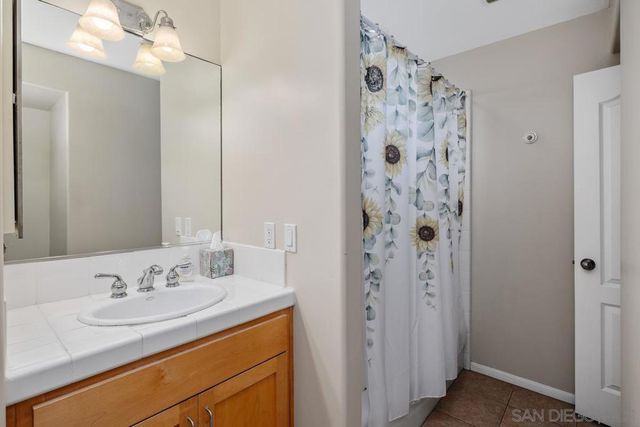 2125 Grand Ave., San Diego, CA 92109