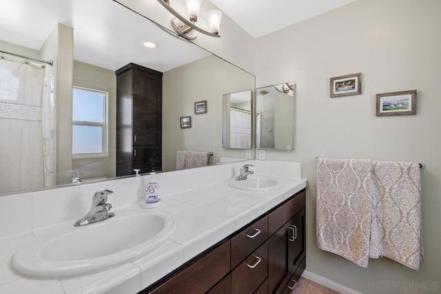 2125 Grand Ave., San Diego, CA 92109