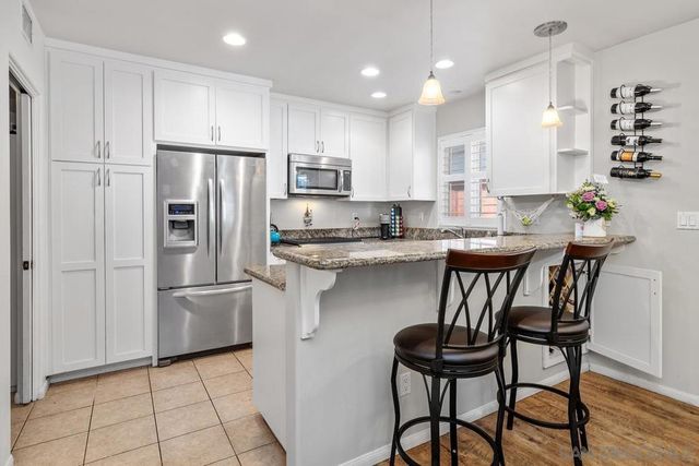 2125 Grand Ave., San Diego, CA 92109