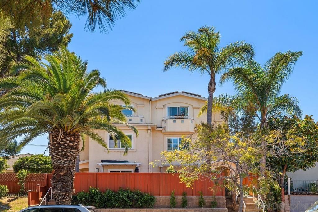 2125 Grand Ave., San Diego, CA 92109