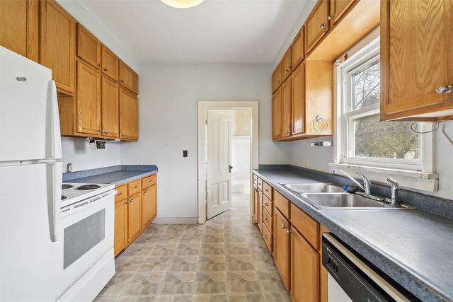 304 5th Street, Menlo, IA 50164
