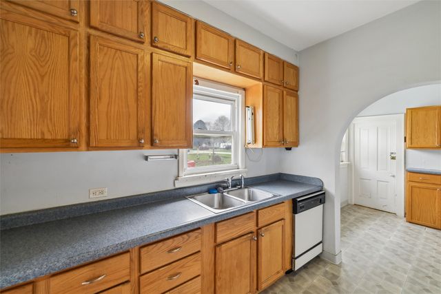 304 5th Street, Menlo, IA 50164