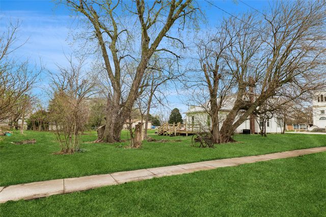 304 5th Street, Menlo, IA 50164
