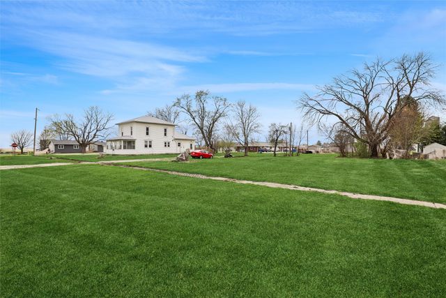 304 5th Street, Menlo, IA 50164