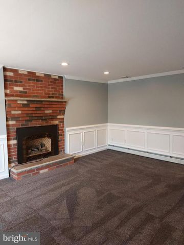 13 HEATHERWOOD HILL, Norristown, PA 19403