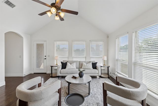 500 Cottage Place, Lavon, TX 75166