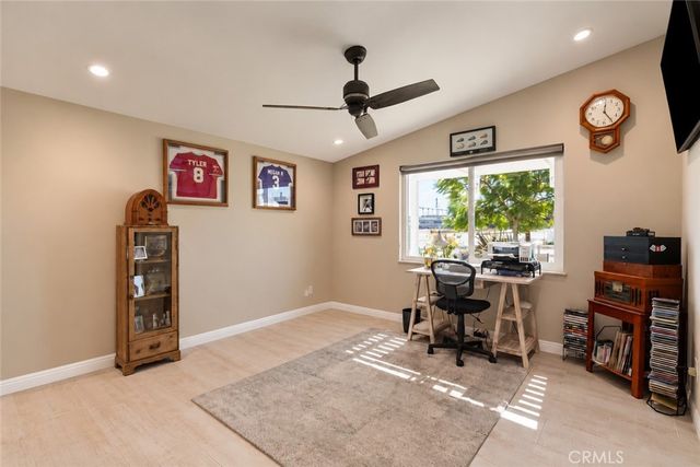 200 Wake Forest, Costa Mesa, CA 92626