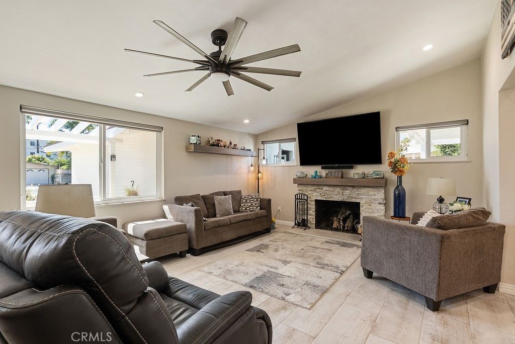 200 Wake Forest, Costa Mesa, CA 92626 — photo 4
