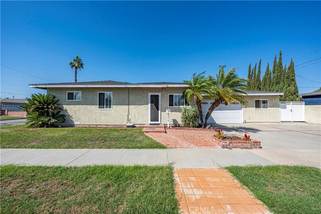 216 N Coolidge Avenue, Anaheim, CA 92801 — photo 2