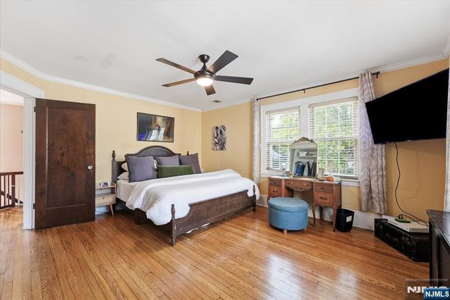 187 Kings Court, Teaneck, NJ 07666