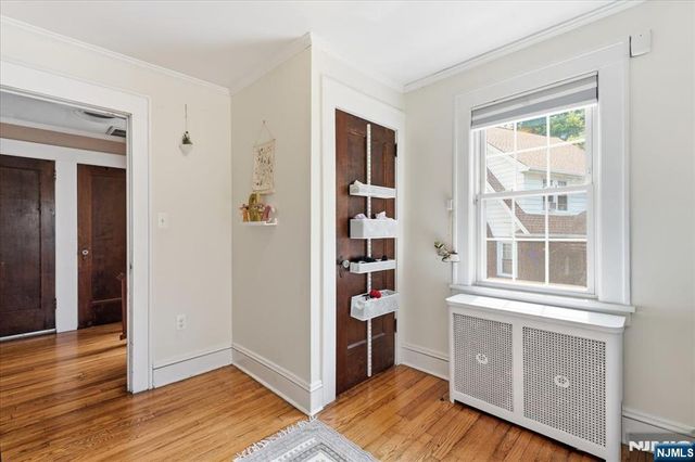 187 Kings Court, Teaneck, NJ 07666